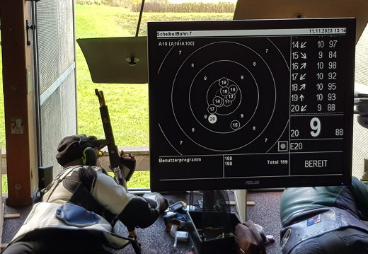 Sarah Benz BFE5BB29-A057-482D-85CF-D7BBF67D12F4